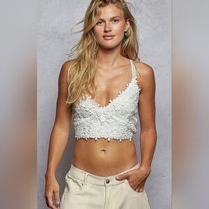 #1154 POL Snow Petal Lace Bralette